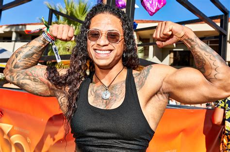 Fbb lesbian - Jan 25, 2021 · Muscle worship makes girl became a fbb. Female Muscle Growth Vs. Male Muscle Growth Transformation. Which one do you prefer? Have you ever had something to p... 